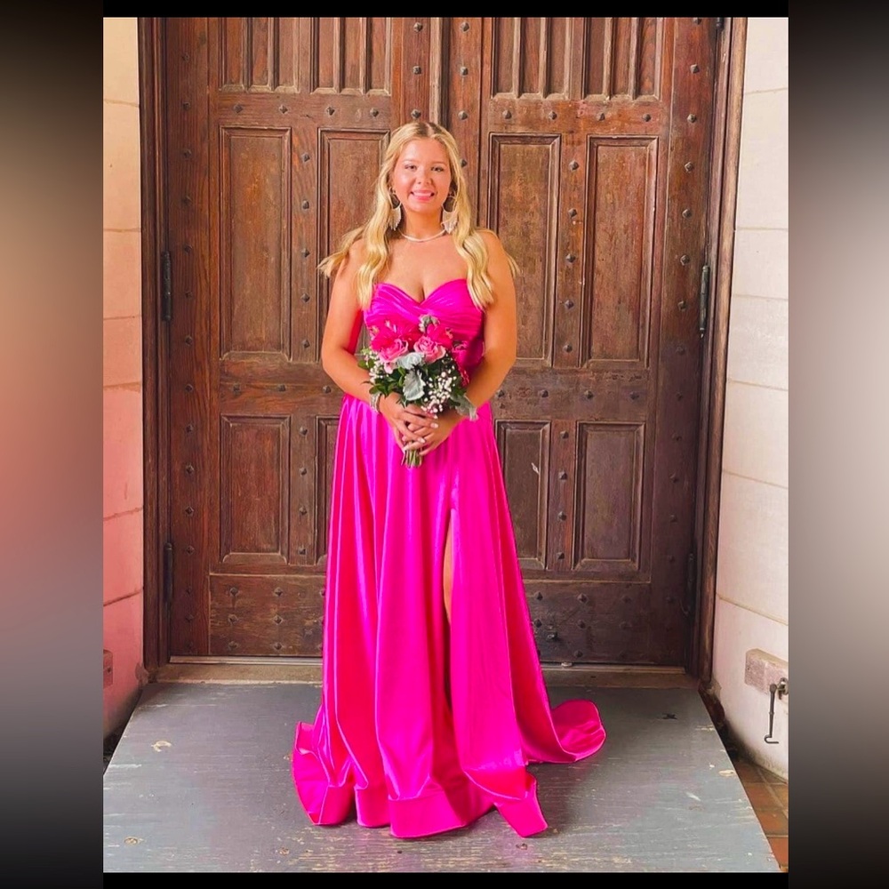 Pink Prom dress!!